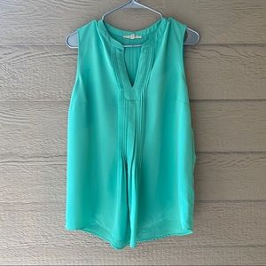 41 Hawthorne Mint Pleated Sleeveless Blouse